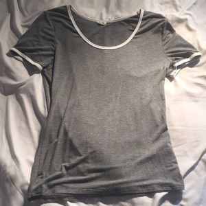 Round neck t-shirt